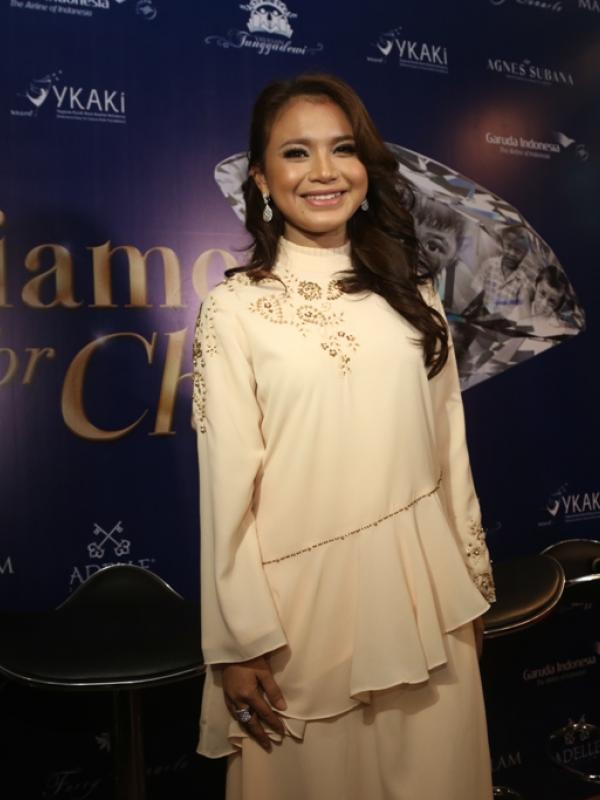 Rossa  Ingin Ahok Dihukum Secara Adil