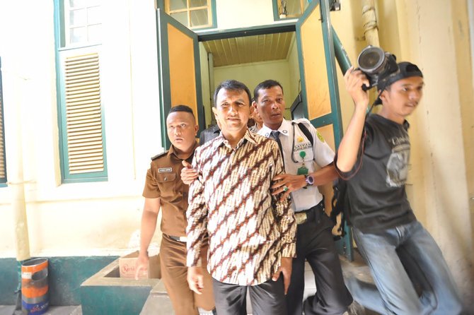 Korupsi Bansos Sumut, Gatot Dituntut 8 Tahun Penjara