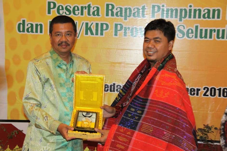 Gubsu Erry Nuradi Jamu Ketua KPU Se-Indonesia, Sumut Miliki Catatan Tersendiri Dalam Pilkada