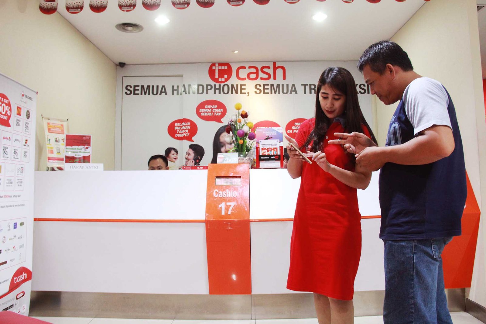 Telkomsel Persembahkan Ribuan Hadiah Spesial untuk Pelanggan