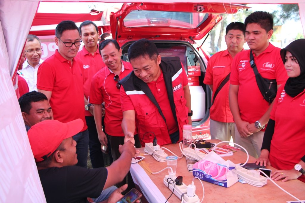 Telkomsel Serahkan Donasi dari Pelanggan Untuk Korban Bencana di Bumi di Pidie Jaya