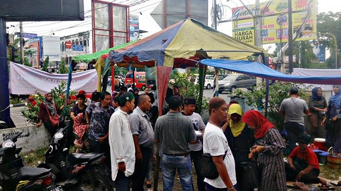 Pedagang Aksara Harus Kosongkan Jalan Dalam Waktu Sepekan