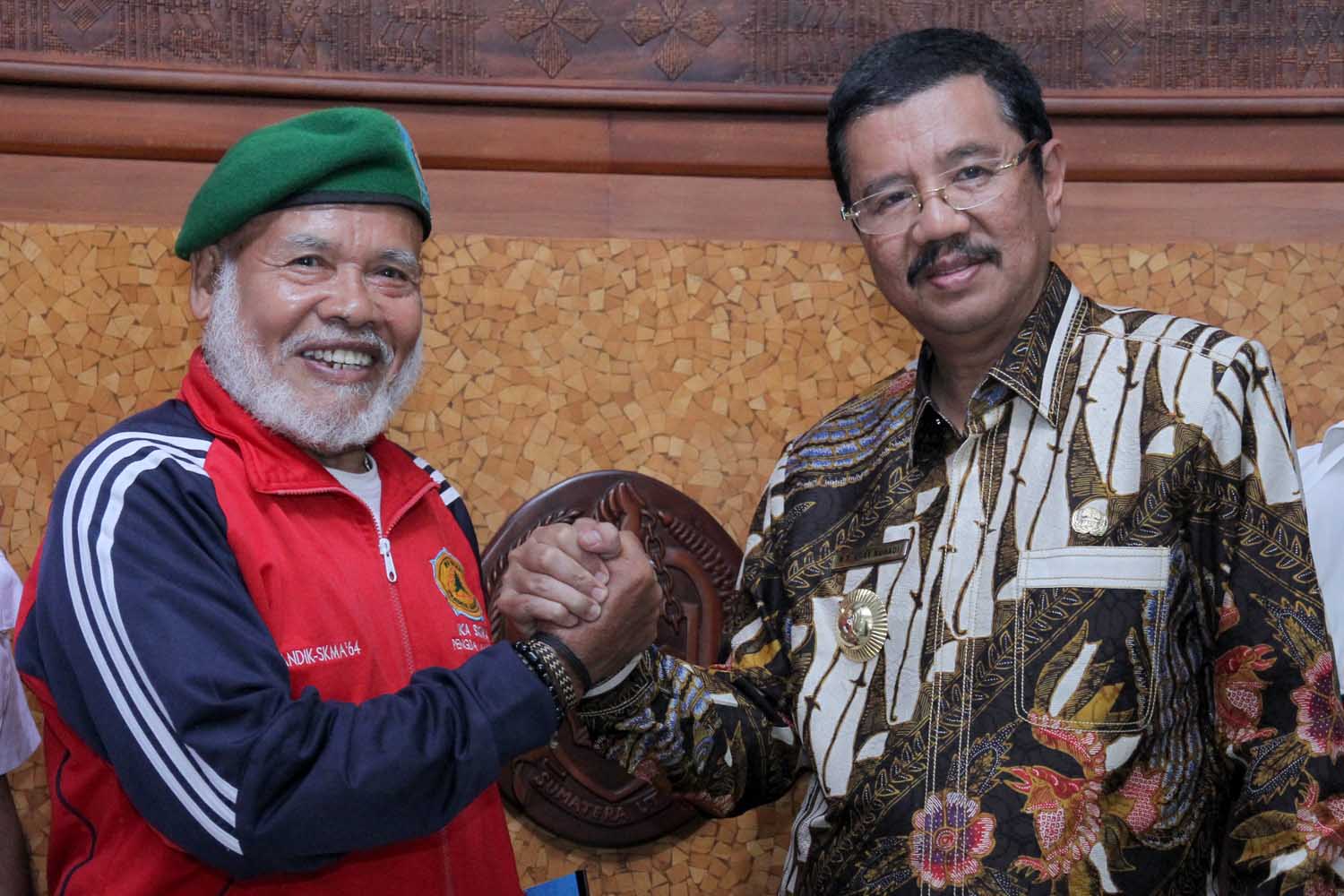 Gubsu Apresiasi Semangat dan Tekad Kang Andik