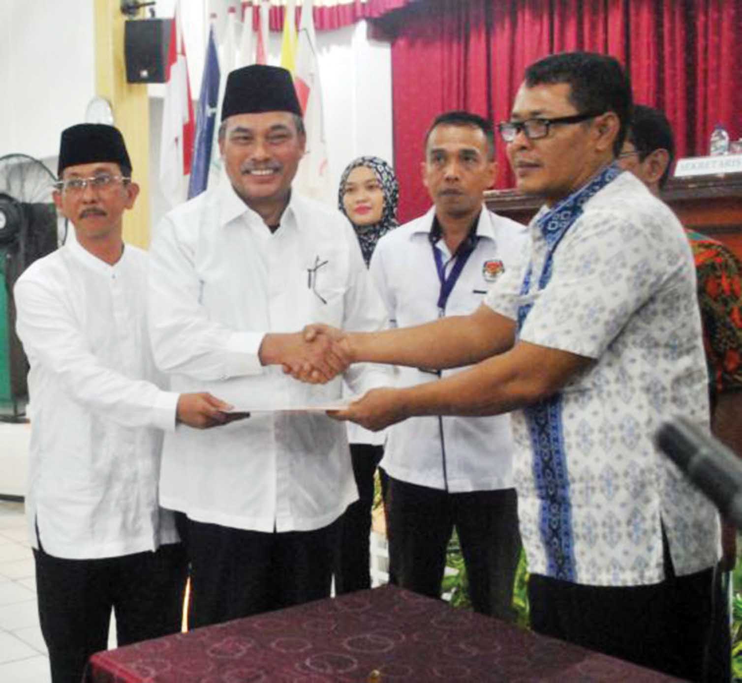 Umar Zunaidi-Oki Doni Melenggang