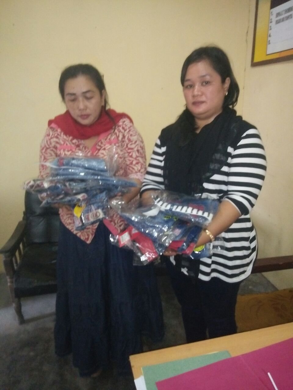 Curi 19 Potong Celana, Dua IRT Diringkus