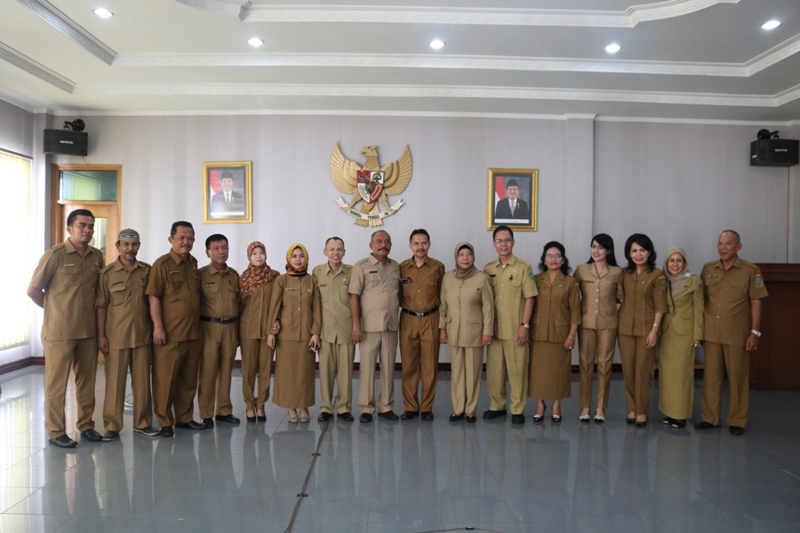 12 Pejabat Eselon IVa  di Lantik