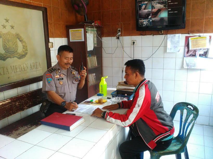 Aniaya Wartawan di Depan Masyarakat, Polsek Medan Area Diminta Segera Tangkap  Kepling 13