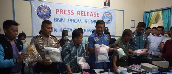 BNN Tembak Mati Bandar Narkoba, Sabu 1 Kg dan 20 Ribu Ekstasi Disita
