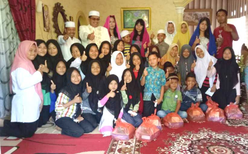 Anto Genk : Indahnya Berbagi Dengan Anak Yatim