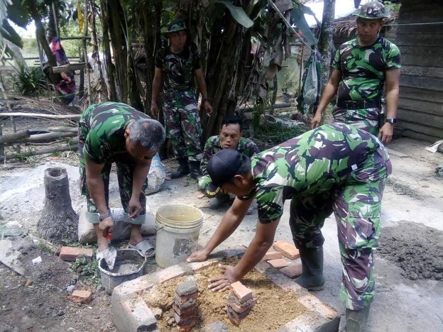 Kodim Aceh Utara Bangun Tiga Unit Jamban Untuk Warga Miskin