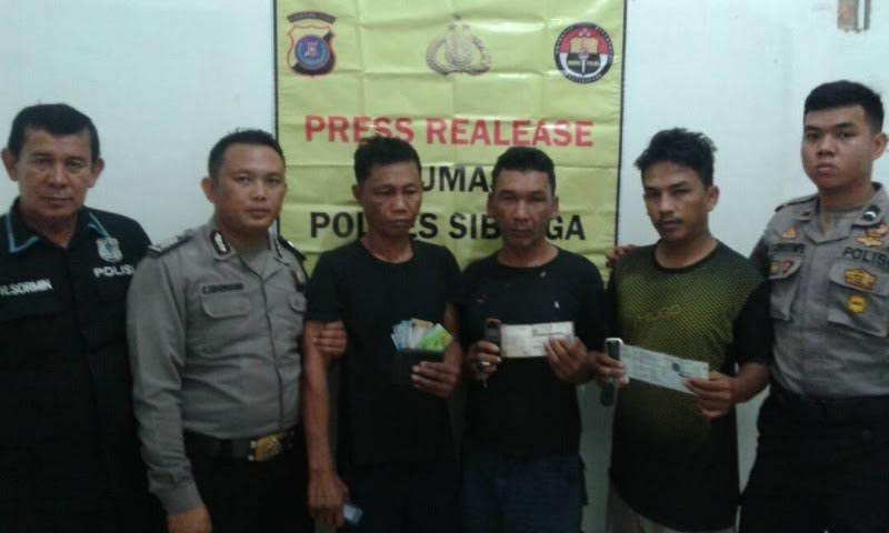 Polisi Ciduk Komplotan Spesialis Pecah Kaca Mobil di Sibolga