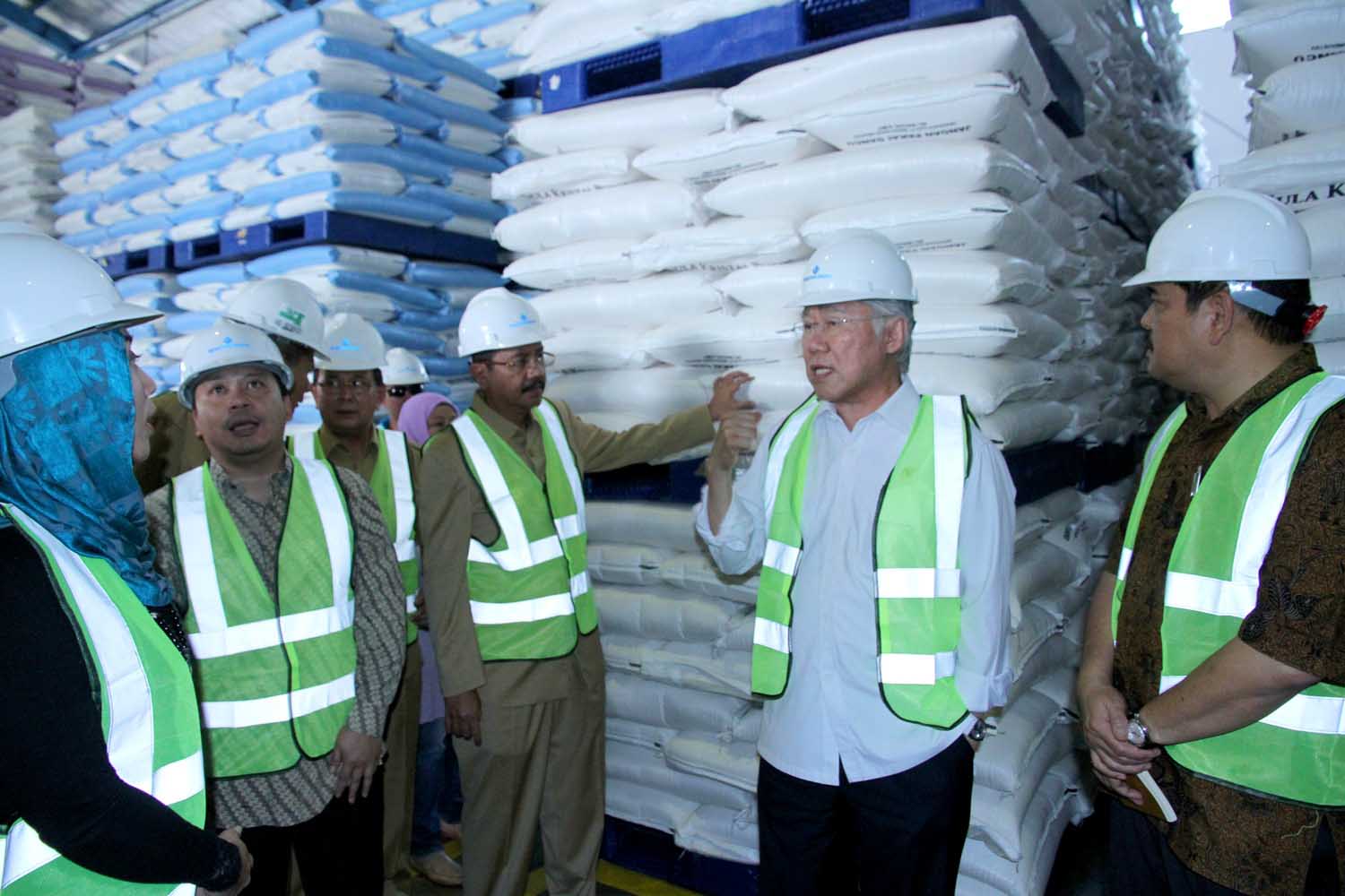 Pemerintah  Tindak Tegas Produsen dan Distibutor Timbun Kebutuhan Pokok