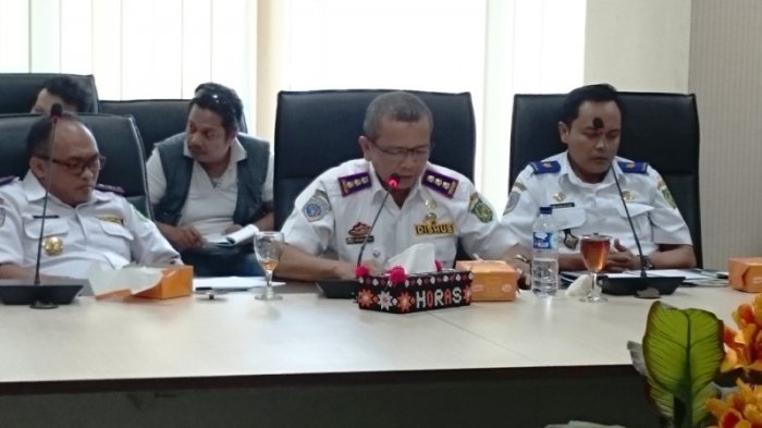 Penerimaan PAD Sektor Parkir Minim 2016, Renward Tak Terima Retribusi Parkir Liar