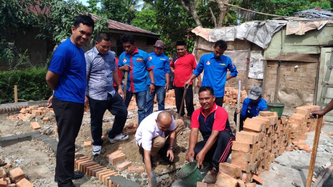 Donny Setha Bedah Rumah Milik Pemulung di Langkat