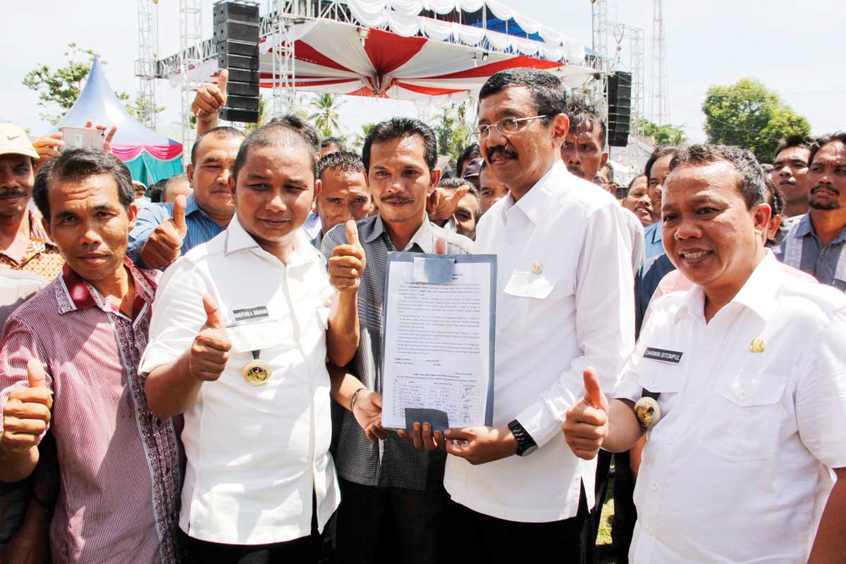 Warga Tapteng Deklarasikan Dukungan Untuk Tengku Erry
