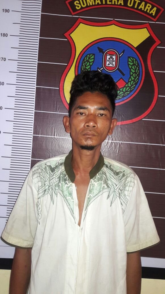 Istri Dilempar Batu Sampai Bonyok Suami Depresi Diangkut Polis