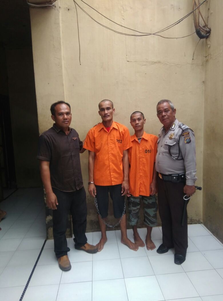 Asyik Mengkonsumsi Ganja, Polsek Medan Baru Ringkus 2 Pecandu