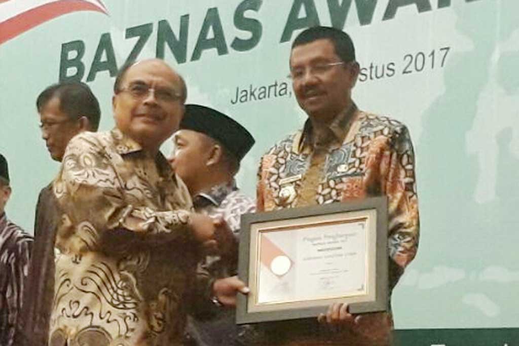 Gubernur Sumatera Utara  Tengku Erry Nuradi Terima Penghargaan Khusus Pendukung Kebangkitan Zakat