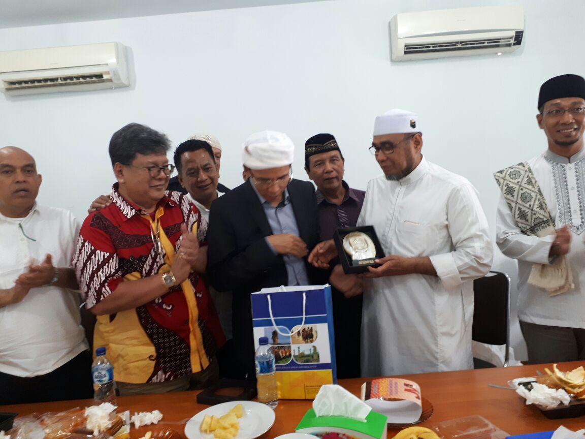 Dr KH TGH M Zainul Majdi Lc : Jaga Kerukunan Umat Beragama