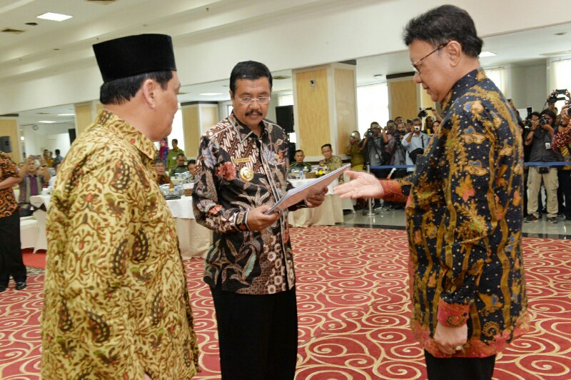 Mendagri Tunjuk RM Harry Nugroho Jadi Plt Bupati Batubara, Gubsu Serahkan SK