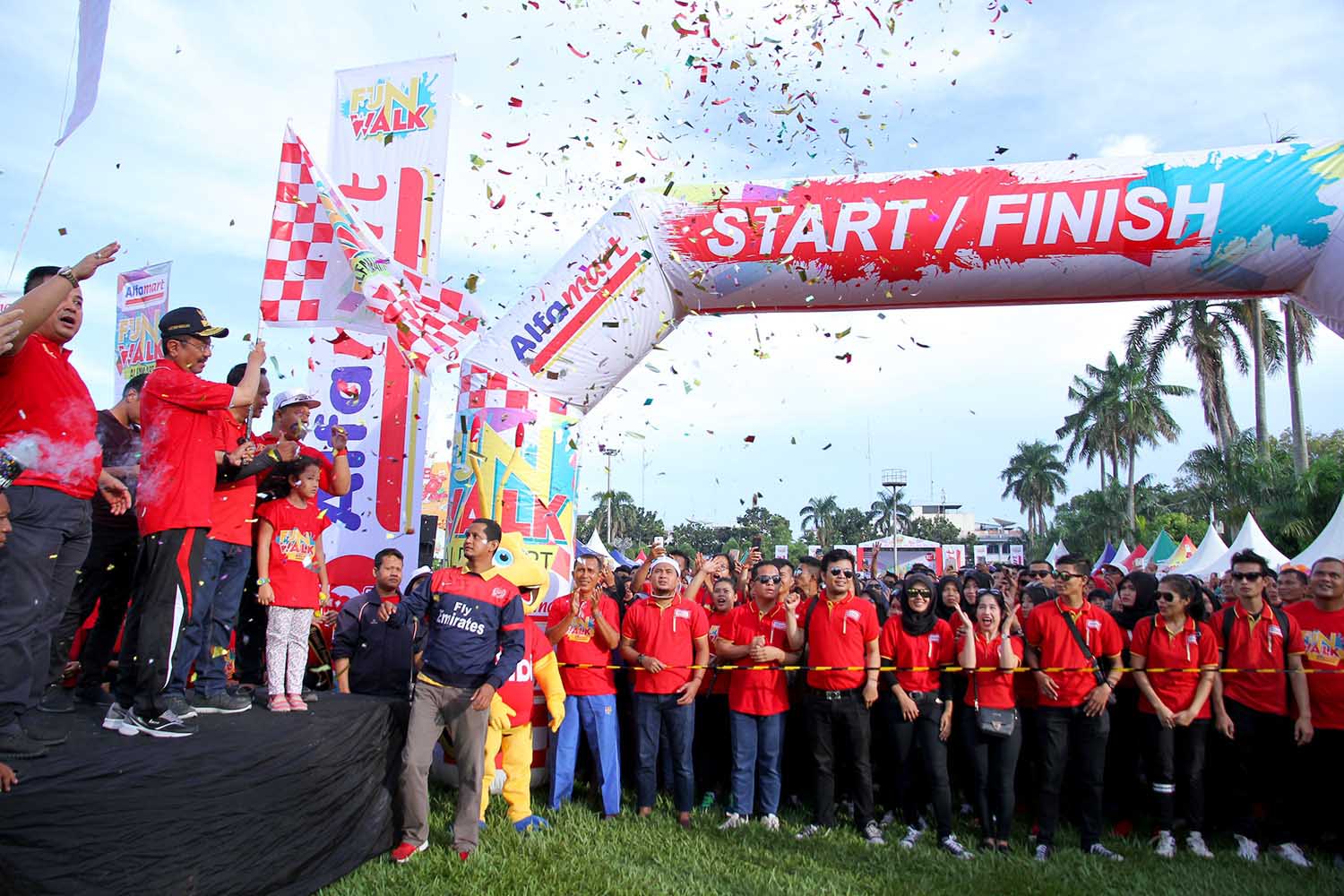 Gubsu Erry Fun Walk Bersama Ribuan Masyarakat