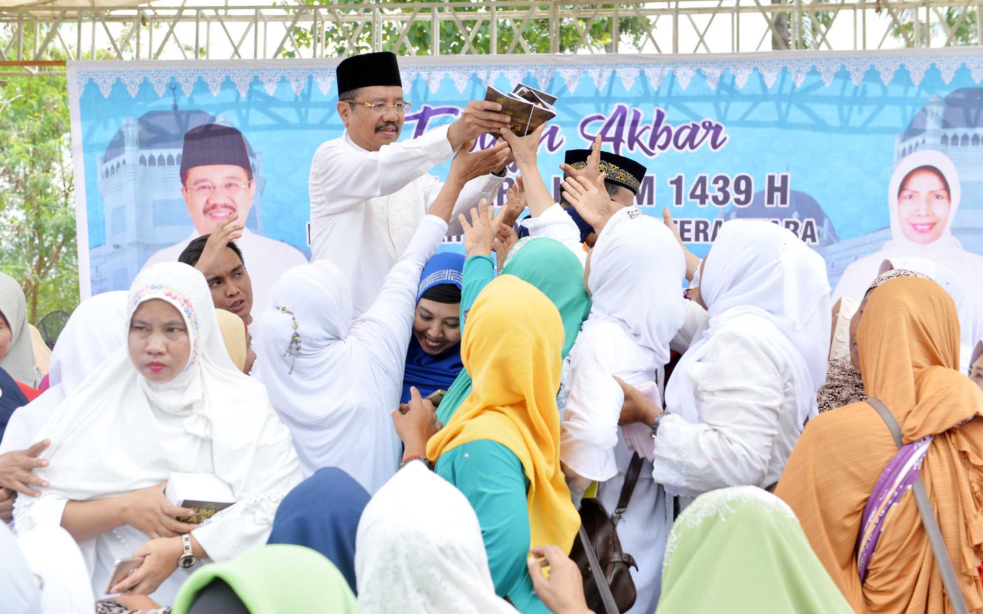 5 Ribu Warga Hadiri Tabligh Akbar Pemprovsu Bersama Ustad Maulana, Gubsu : Umat Muslim Untuk Mengaktualisasi Perintah Allah SWT