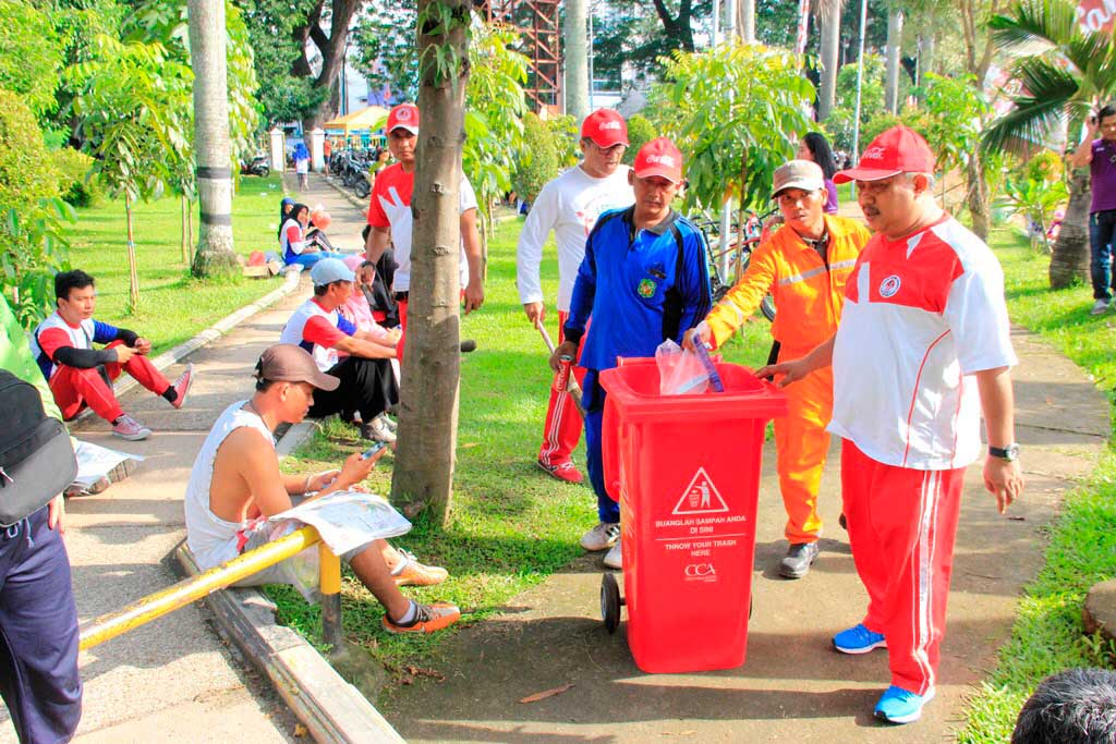 Dinas Kebersihan dan Pertamanan Bersama CCAI Gelar Aksi Kebersihan