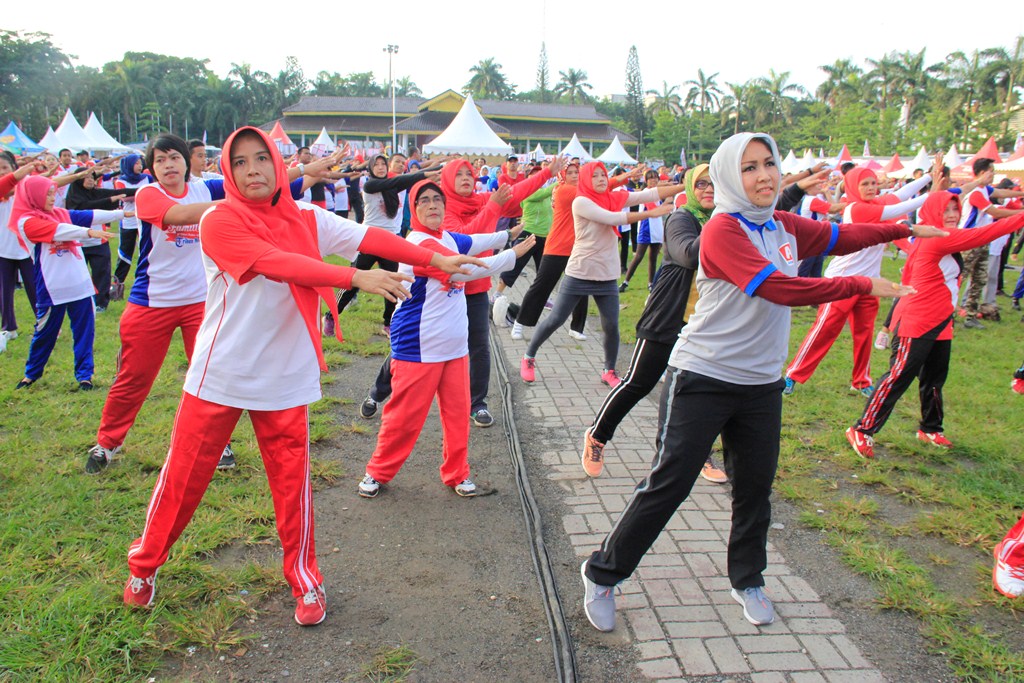 Tingkatkan Derajat Kesehatan Masyarakat Melalui Olahraga