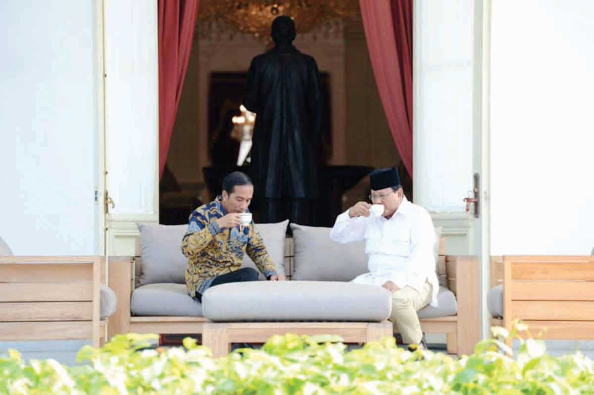 Elektabilitas Jokowi dan Prabowo Turun