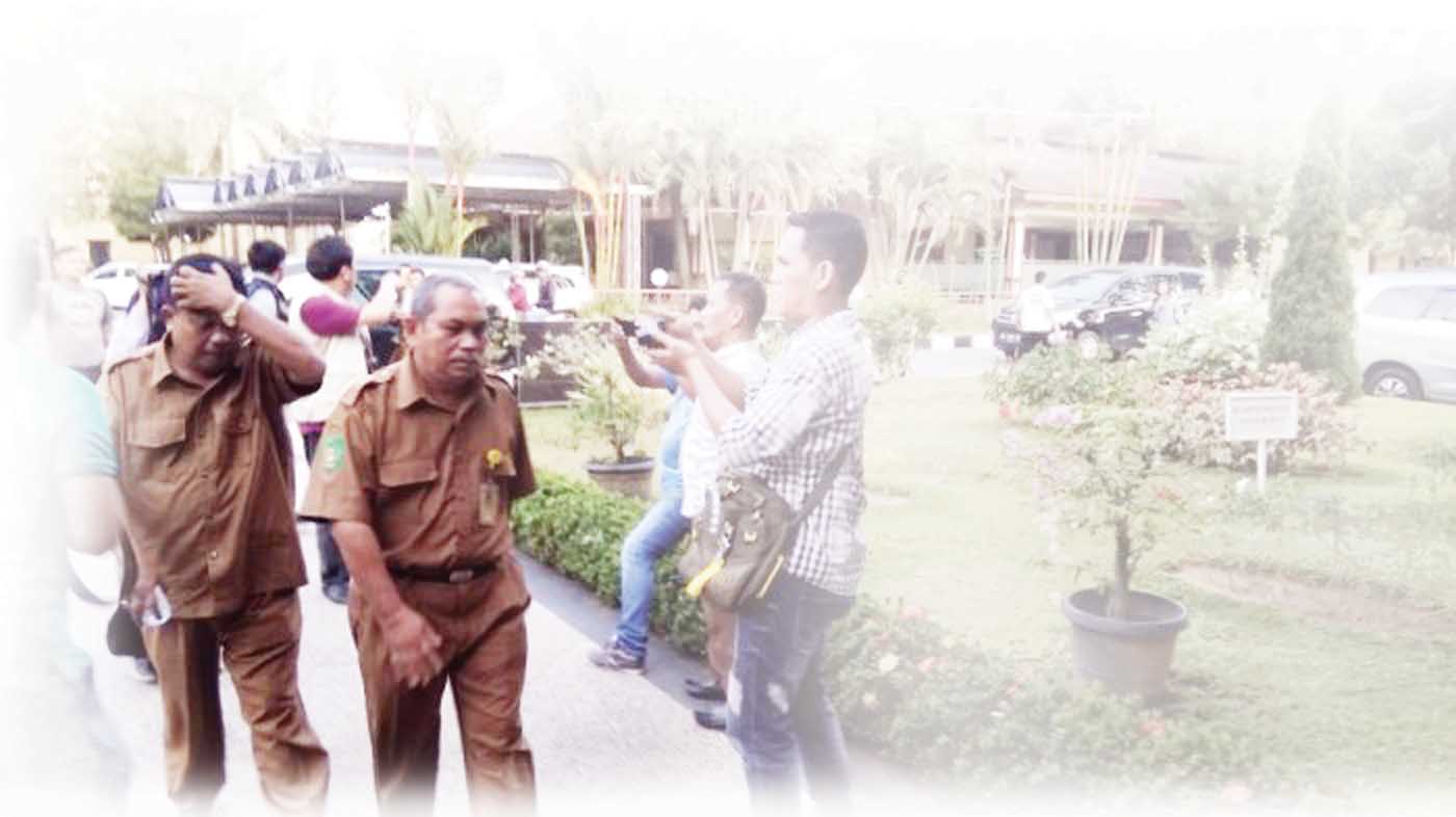 Kadisdik Langkat dan 10 Kepsek  Ketangkul  Pungli Dana BOS