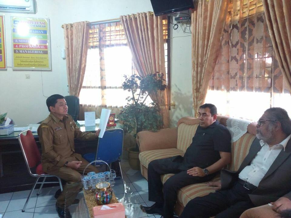 Ngaku Tak Mengintimidasi Muridnya, Ramzah Disoraki Orangtua Siswa