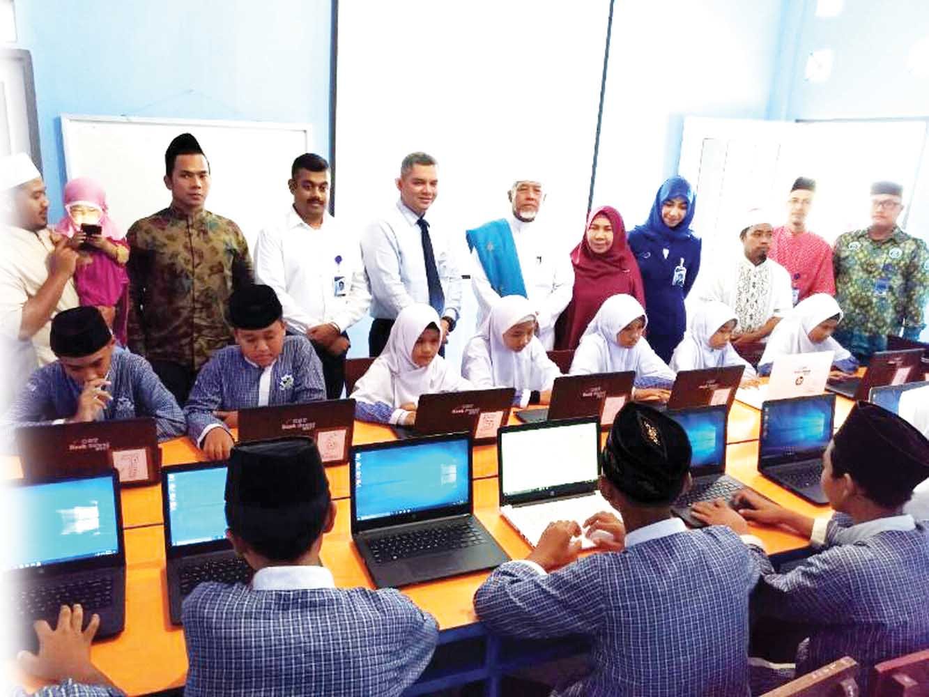 Bank Sumut Bangun Ruang Belajar Terbuka di FE Unimed