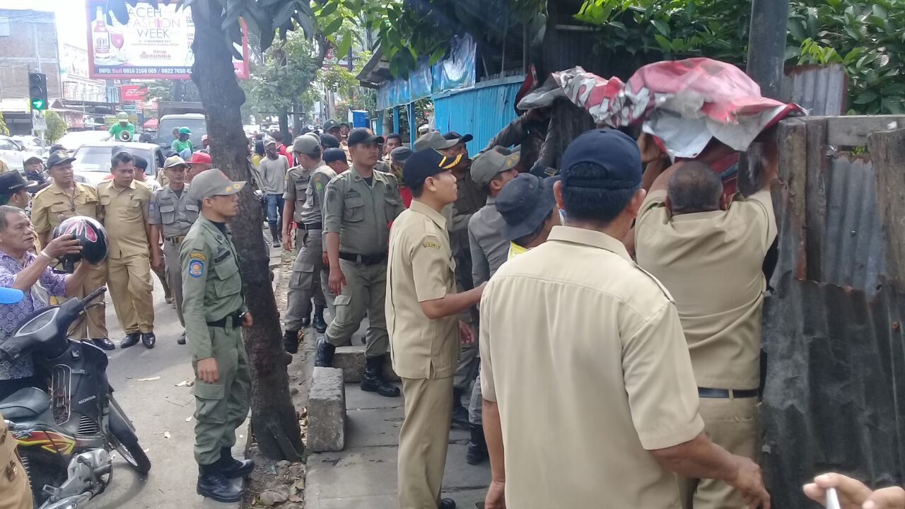 PKL Petisah Ditertibkan