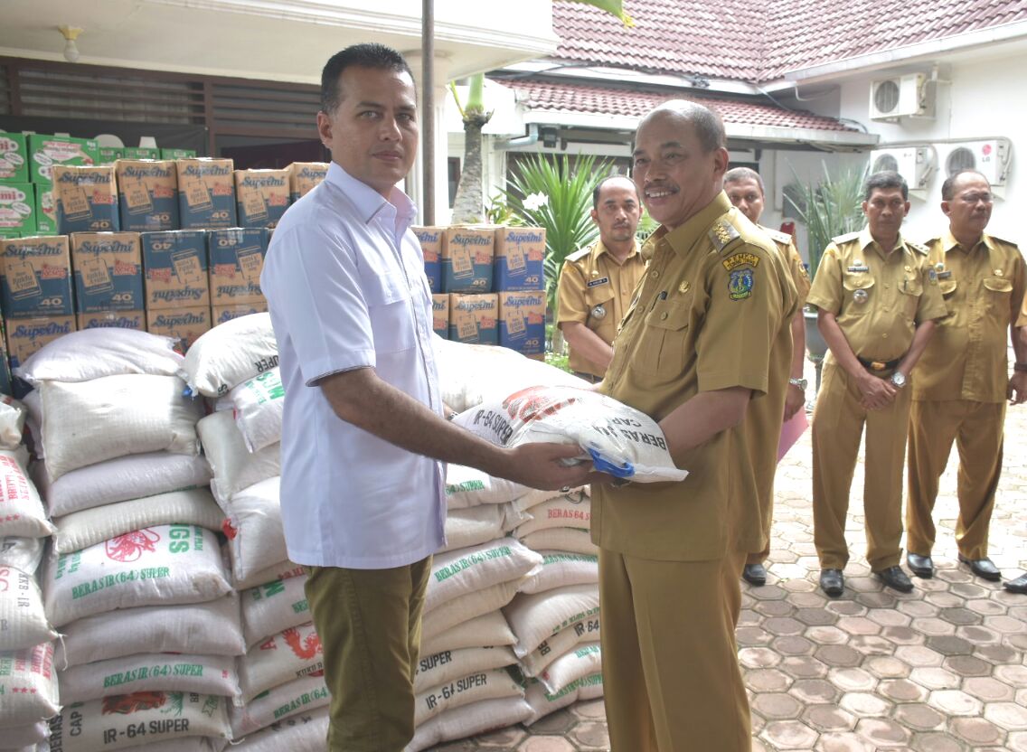 Ijeck Sumbang 1,5 Ton Beras Untuk Korban Banjir Tebingtinggi