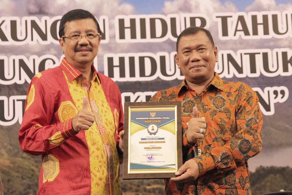 Gubsu Beri Penghargaan Penggiat Lingkungan Hidup