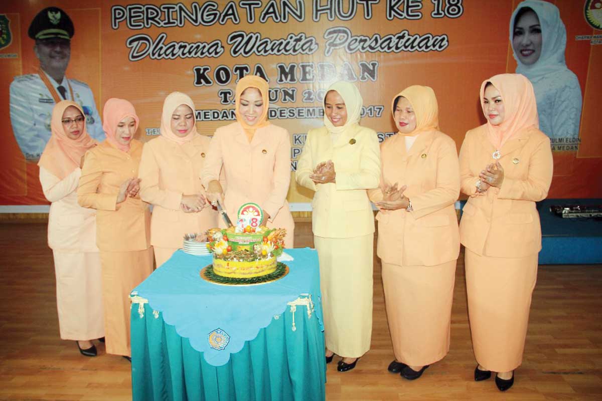 HUT DHARMA WANITA PERSATUAN KOTA MEDAN KE-18 TAHUN 2017 MERIAH