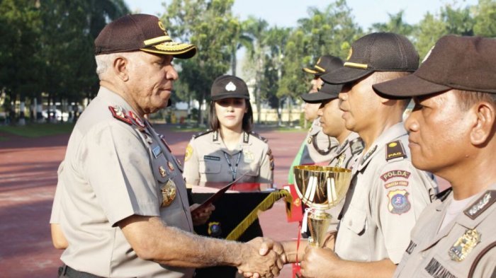 Kapoldasu Beri Penghargaan 439 Personel Berprestasi