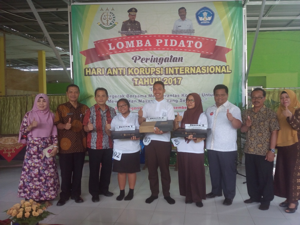 Kejatisu dan SMAN 2 Medan Peringati HAKI