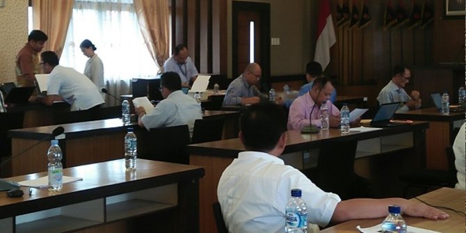 11 Mantan Anggota DPRDSU Kabur dan Bungkam