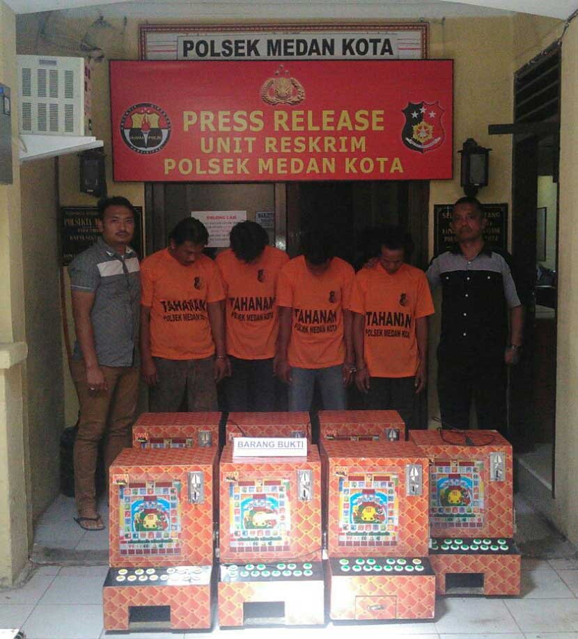 Polsek Medan Kota Ringkus 4 Penjudi Jackpot