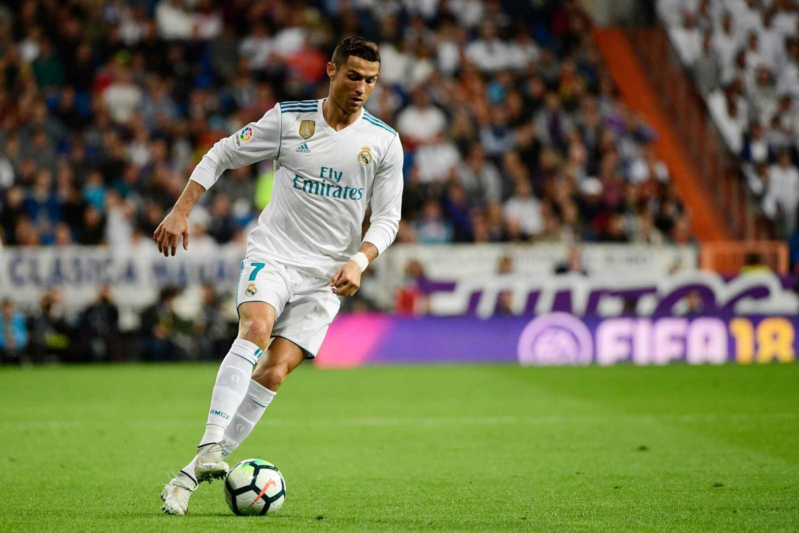 CR7 Pertimbangkan Berkostum The Blues