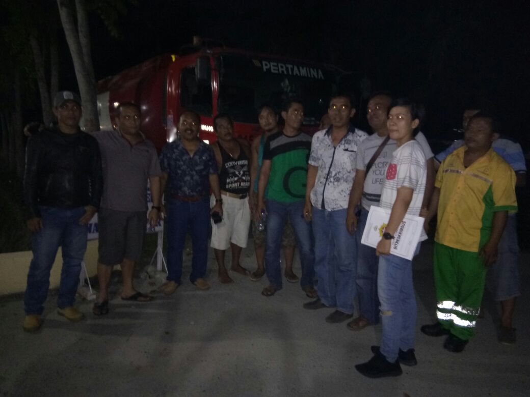 Gudang Penimbun Minyak di Gerebek