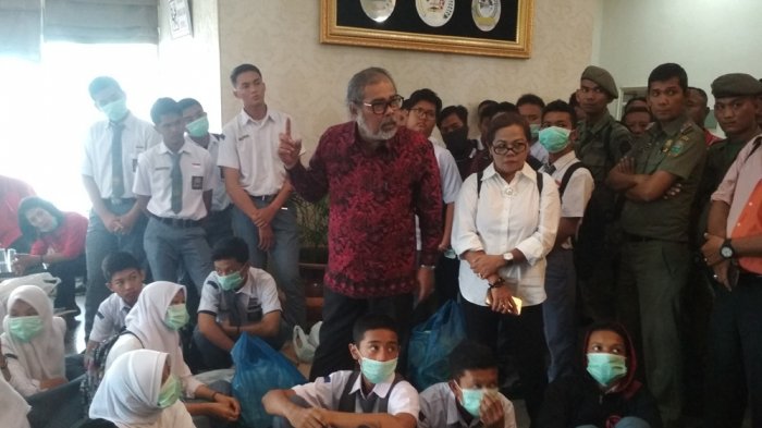 Guru Tak Mau Mengajar