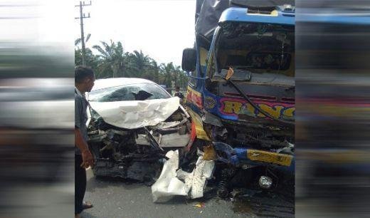 Avanza Vs Colt Diesel, 1 Tewas 5 Luka Serius