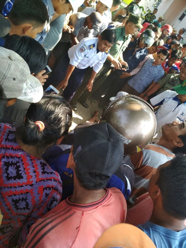 Jolok Mangga Pakai Gala Besi, Sam Tewas Tersengat Listrik