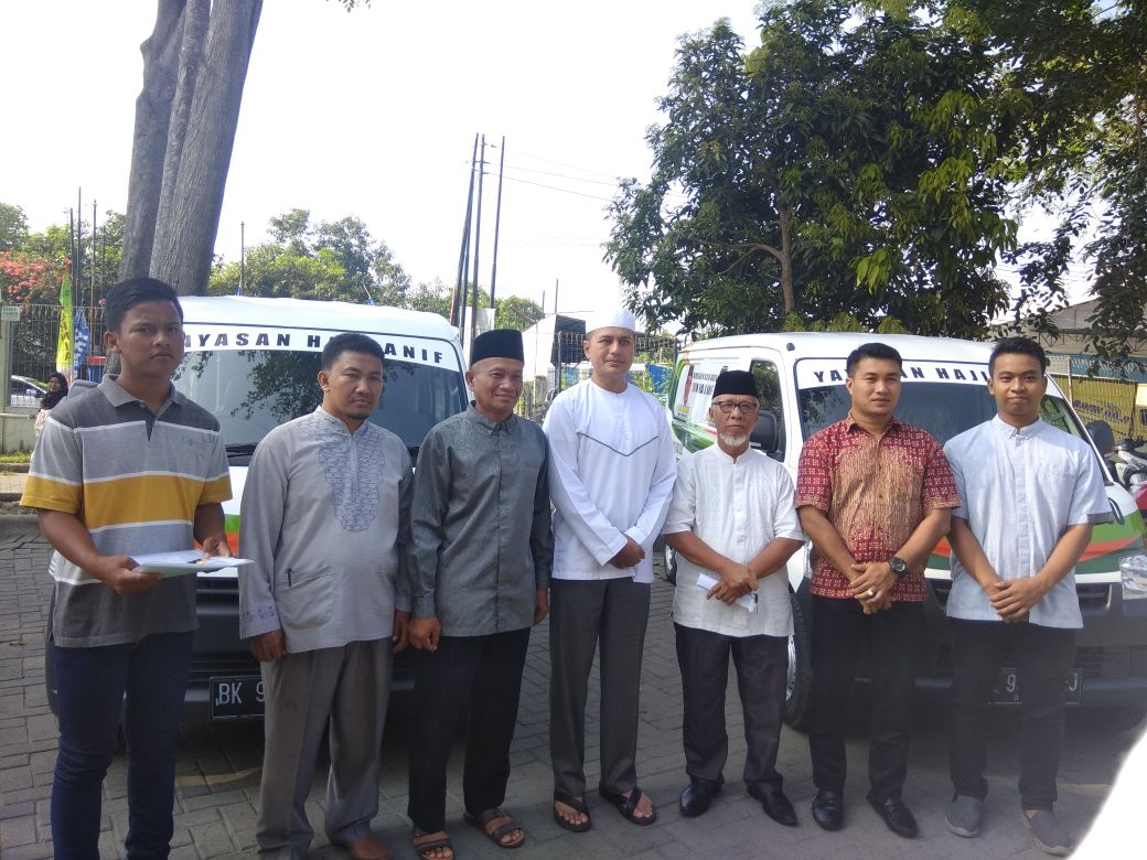 Ijeck Serahkan Mobil Pembersih Masjid Gratis Tapteng dan Sibolga
