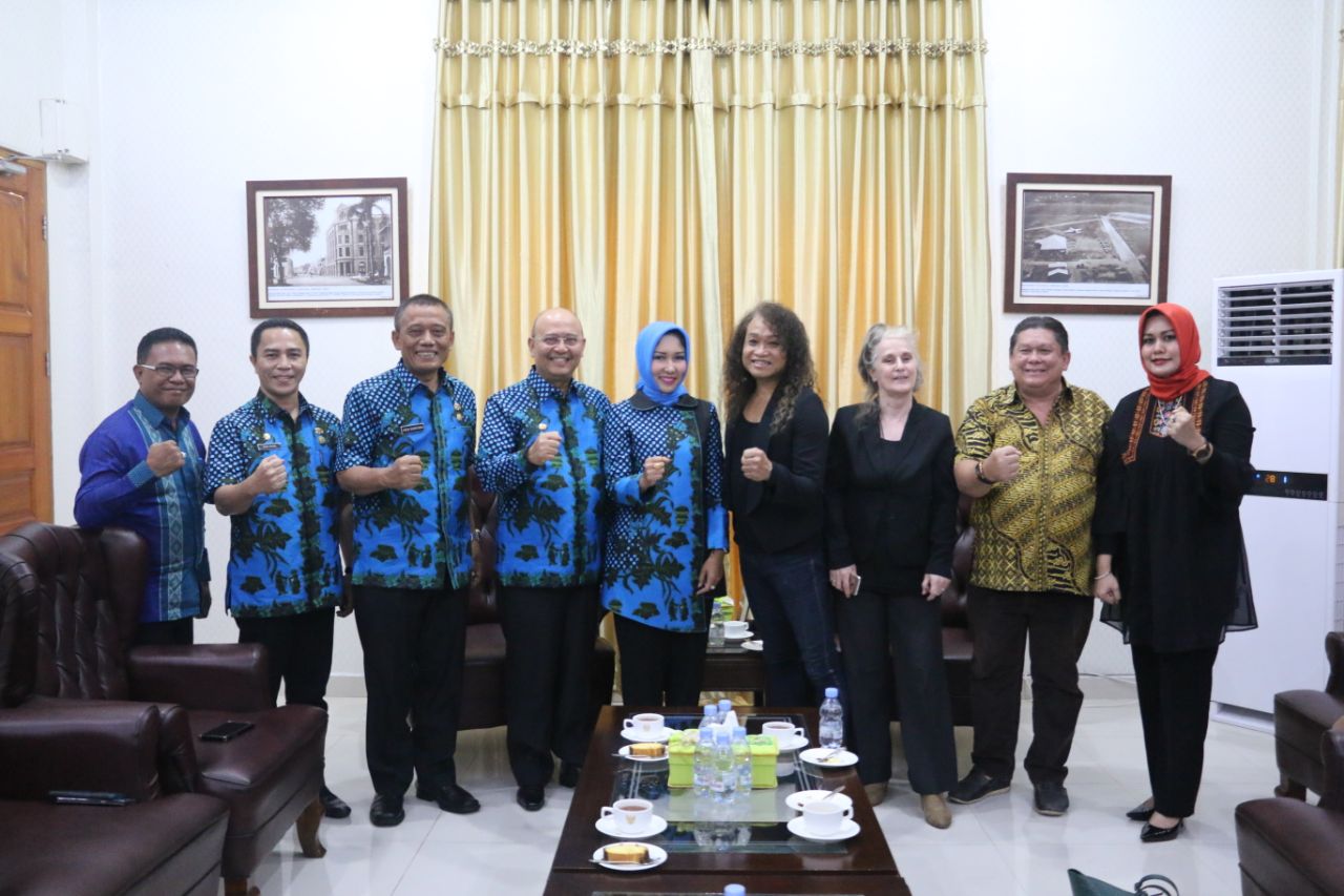 Musisi Jazz Dunia Sambangi Rumah Walikota Medan