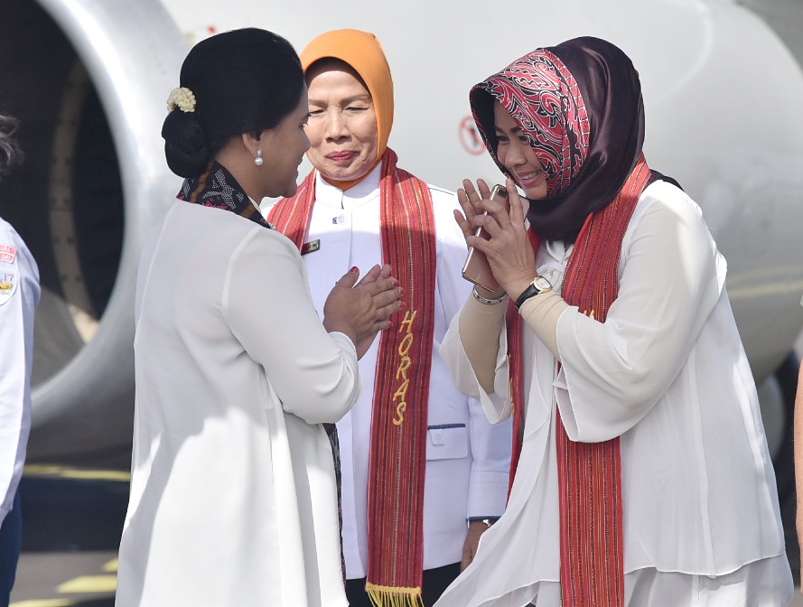 Ibu Negara Tinjau PAUD dan Puskemas