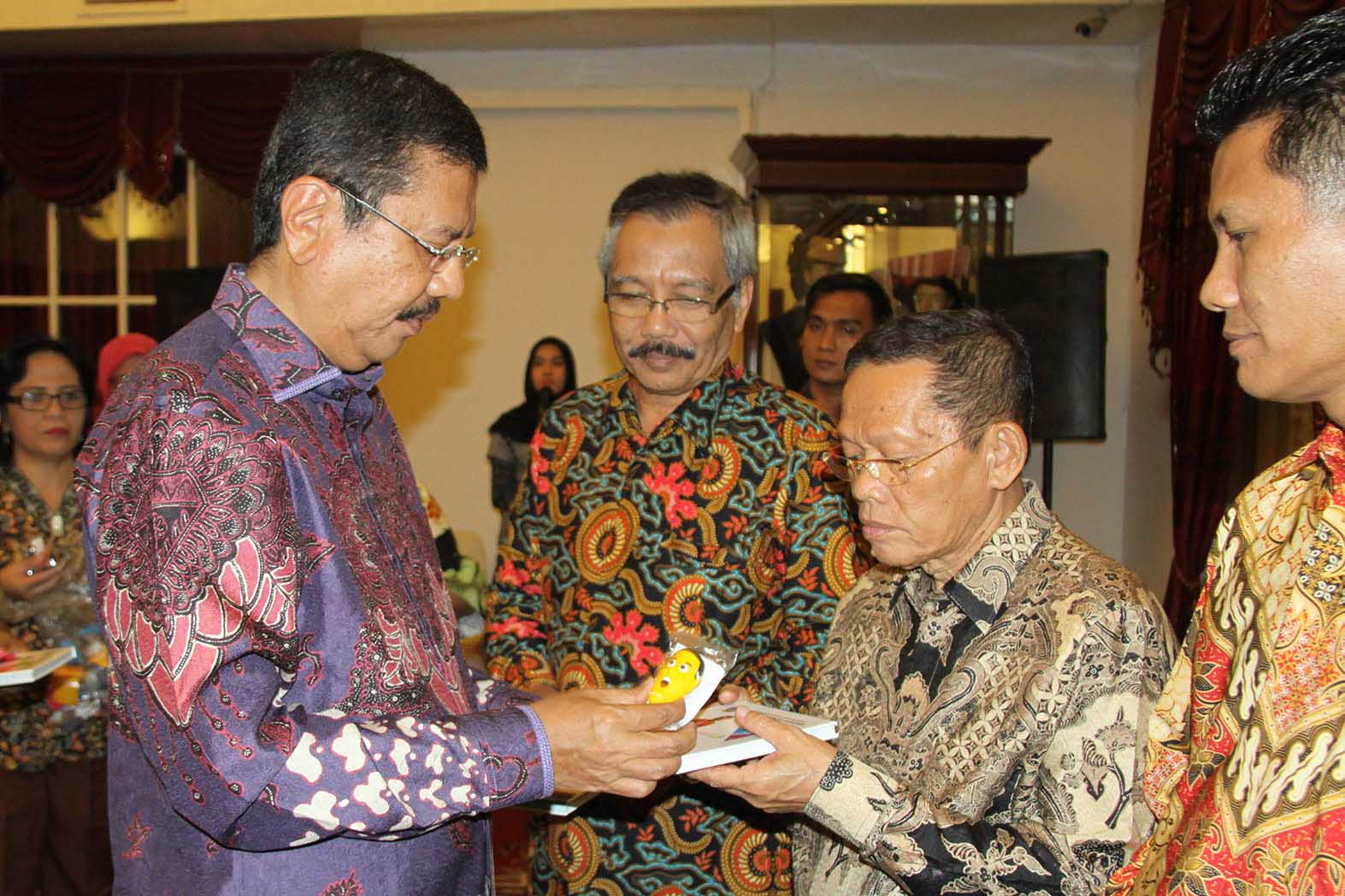 Pengembangan Pariwisata di Sumut Seperti Ayam dan Telur