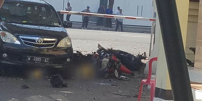 4 Tewas, Pengeboman di Mapolrestabes Surabaya